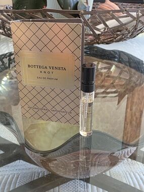 Bottega Veneta Knot Sample